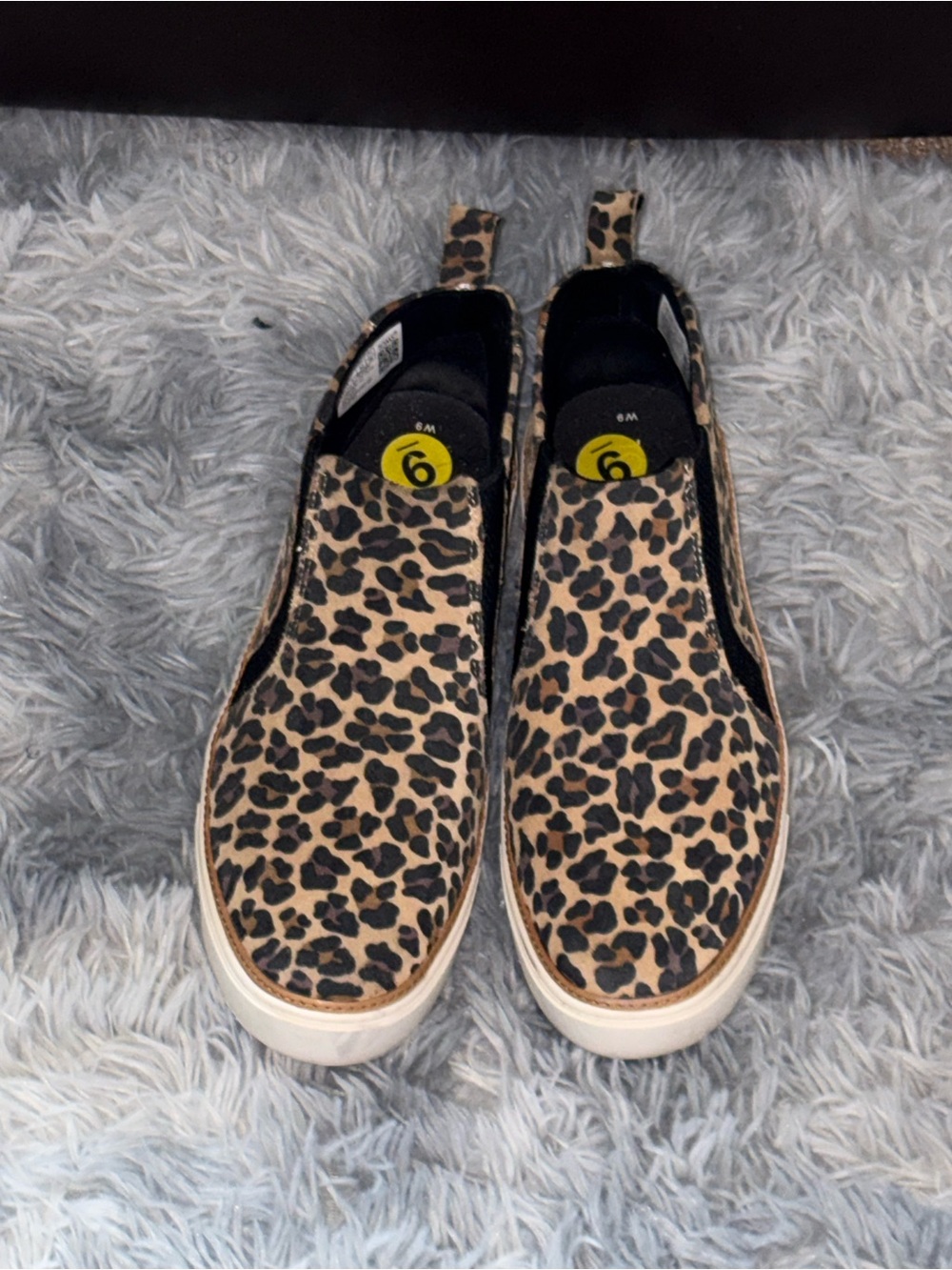 TOMS Leopard Print Slip-On Shoes Size 9